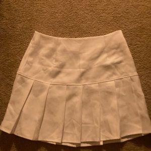 White tennis skirt! SHEIN